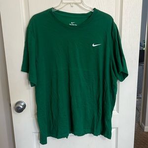 Green men’s nike tee 4XL